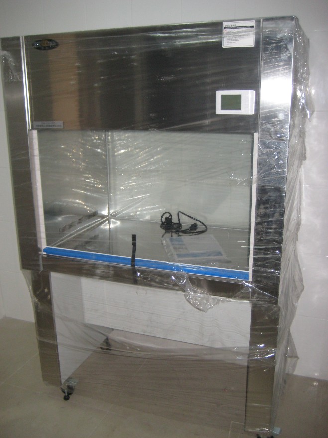 单人单面超净工作台